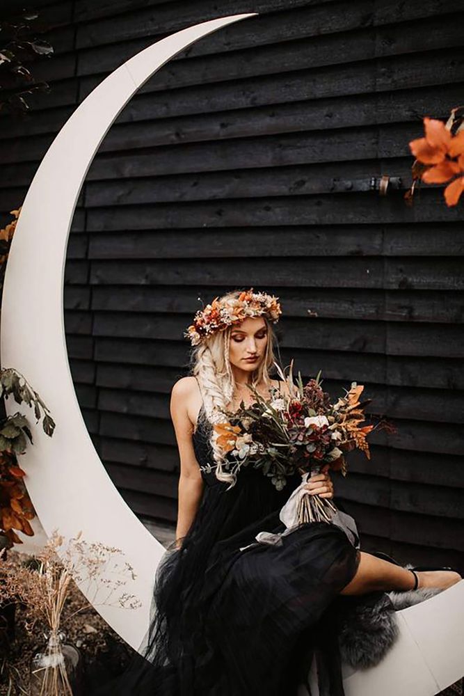 Black halloween alternative wedding dress idea